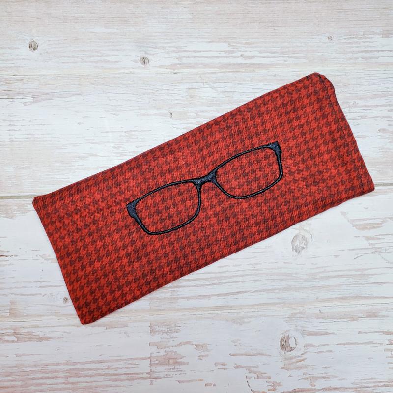 Eyeglass Case - Red Houndstooth